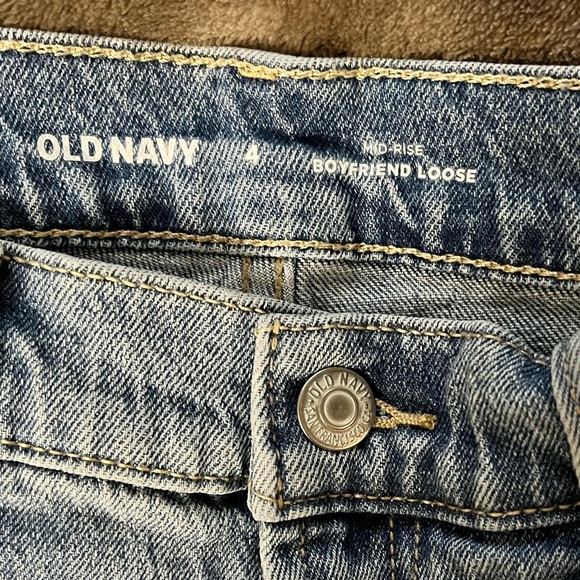 Old Navy Midrise Boyfriend Loose Jeans size 4 - Picture 3 of 13